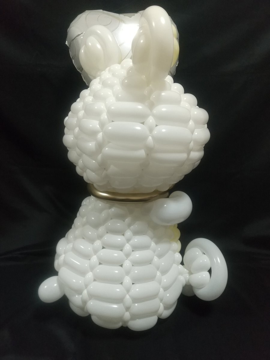 Huggy_balloon's tweet photo. 2023/12/14
贈呈用クマ
製作時間:210 mins
使用本数:70本
#バルーンアート #ツイストバルーン
#風船 #balloonart #balloon #balloonmodelling #balloonfigure #造型氣球
#クマ #bear https://t.co/iyEp44nMJo
