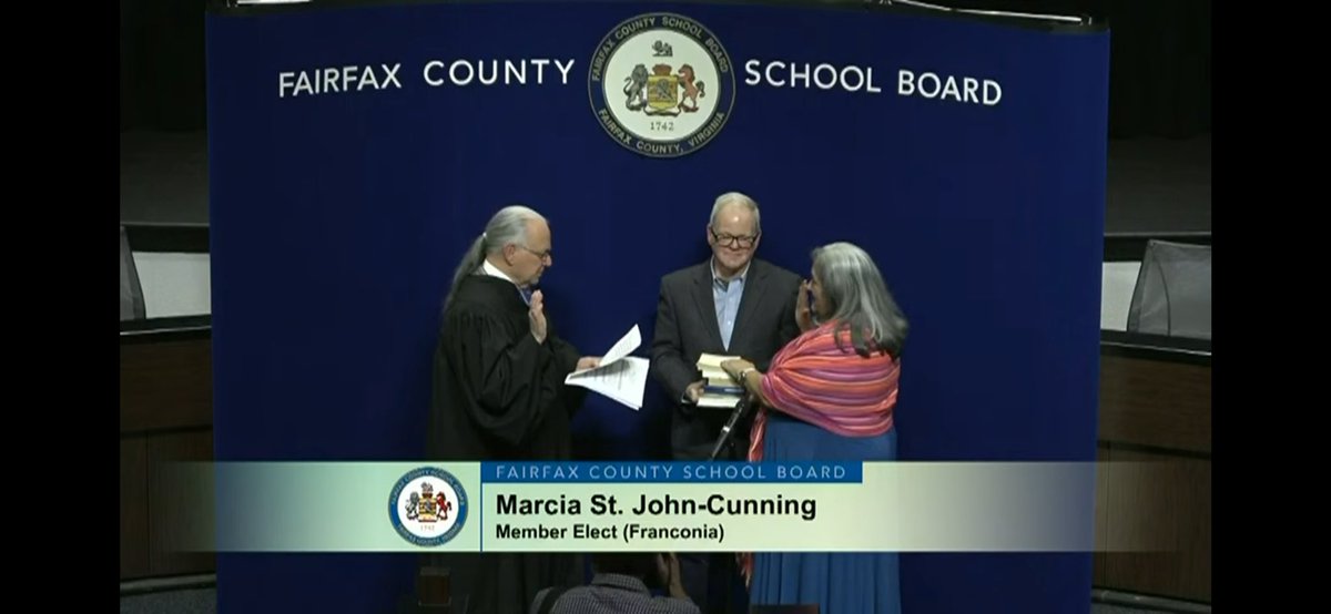 Felicidades to our candidates who were sworn in last night in Fairfax County - @SupvPalchik, @andresforchange, and @marcia4schools!