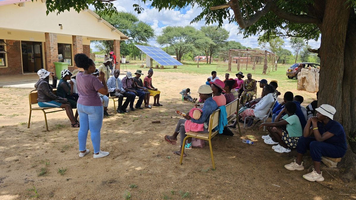 Katswe Sistahood (@pachototribe) on Twitter photo Katswe Sistahood breaks the barrier between parents and children in #SRH conversations in Umguza district.
<a href="/tdhschweiz/">terre des hommes schweiz</a> @unwomenz <a href="/DiakoniaAfrica/">DiakoniaAfrica</a> <a href="/afyanahakiug/">Afya na Haki</a> Katswe Sistahood breaks the barrier between parents and children in #SRH conversations in Umguza district.
<a href="/tdhschweiz/">terre des hommes schweiz</a> @unwomenz <a href="/DiakoniaAfrica/">DiakoniaAfrica</a> <a href="/afyanahakiug/">Afya na Haki</a>