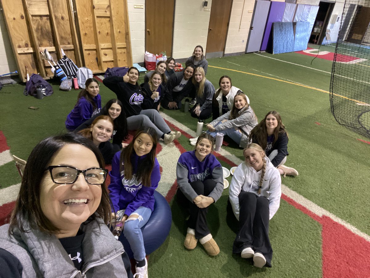 Mrs. Gibson tweet media