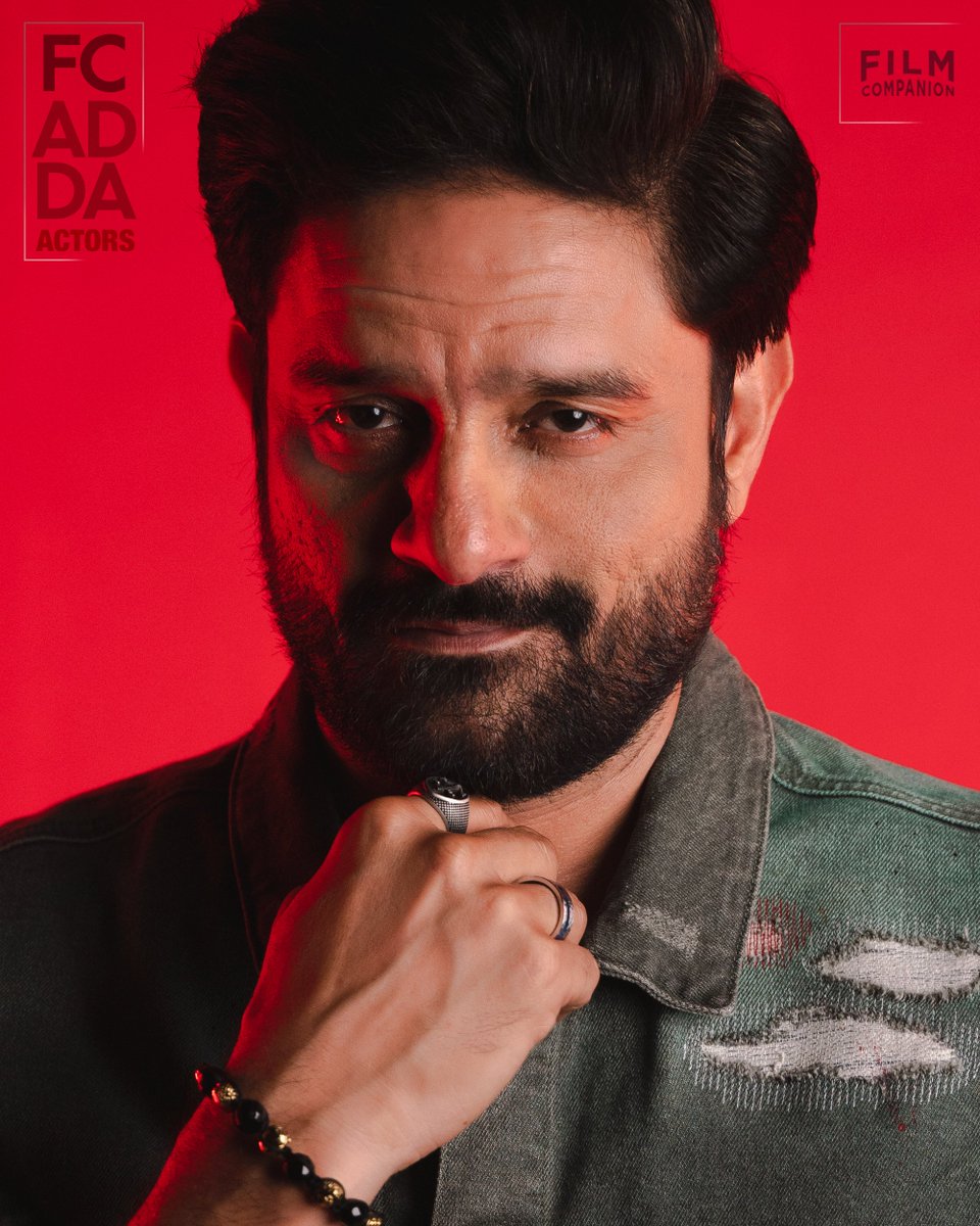 FilmCompanion's tweet photo. The Professor that always delivers the best lessons.
#FCActorsAdda with @JaideepAhlawat dropping on 18th December, Monday at 8pm, exclusively on our YouTube Channel. Stay Tuned! https://t.co/chScqV3gXk