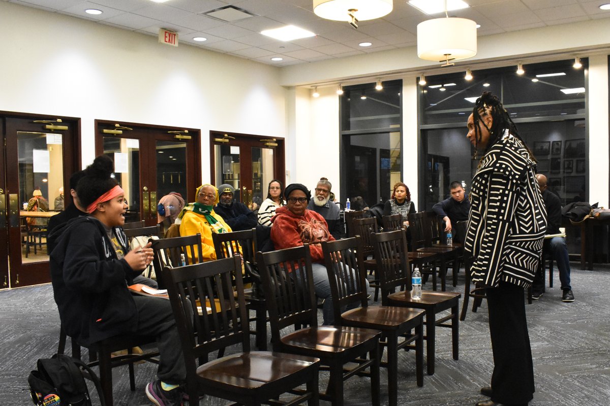 Photos from Dr. Ife Williams’s discussion on her book 'Police Brutality: A Philadelphia Story’, which sparked rich discussion. 

#photos #pictures #blackscholars #police #philly #black #latino #urban #drifewilliams #book #events #upenn #africanastudies #AHSA #UrbanStudies #NCOBPS