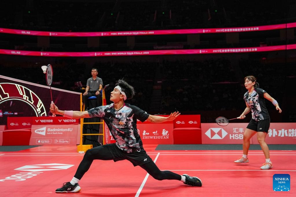 Sports China on X: "In pics: Zheng Siwei and Huang Yaqiong of China compete during the mixed doubles group B match against Kim Won Ho and Jeong Na Eun of South Korea at the 2023 BWF World Tour Finals in Hangzhou, China, Dec. 14, 2023. https://t.co/IL2tjylj2G" / X
