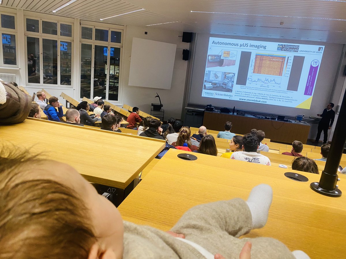 Two weeks ago I had the pleasure to host @PietroValda for a fantastic talk on medical microrobotics as part of the Distinguished Seminar Series in Robotics, Systems and Control @eth_dmavt @ETH_en! Thank you, @PietroValda—even my little one was fully captivated 😅!