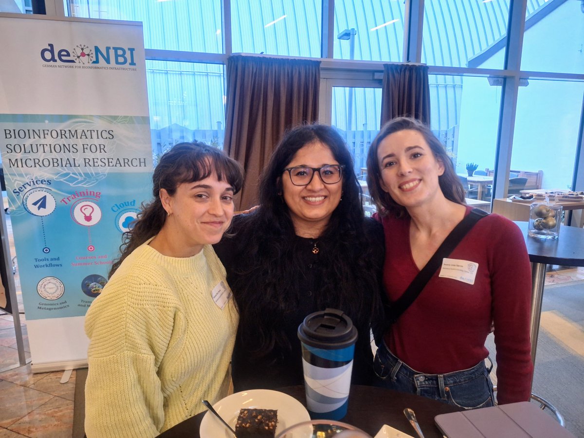 Had a great time reconnecting with the incredible @beatrizurdag & @victoriaISruiz from Barcelona after 4 years! 🌟 @denbiOffice #BHG2023. Endless science discussions, never enough time. 👩‍💻🧪🔬 Fond memories from the #AdvCompBio conference by @Bioinfo4women @BSC_CNS #WomenInSTEM .