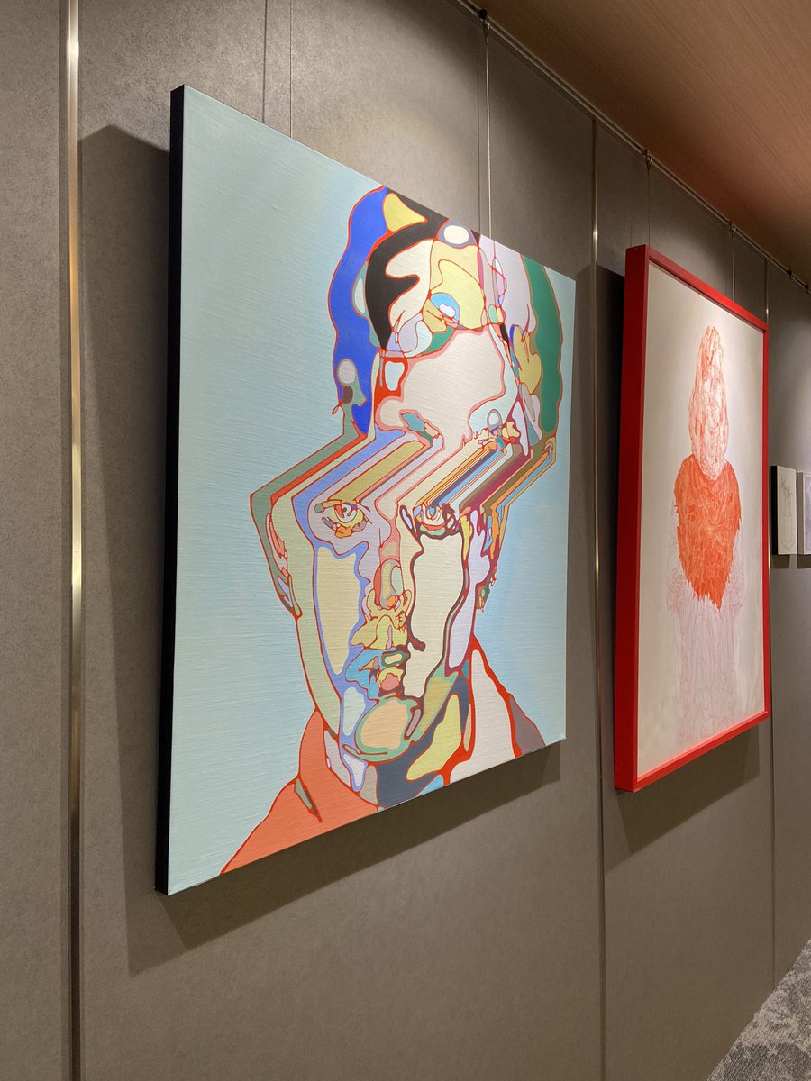802_teriyaki's tweet photo. ARTinOFFICE #SESSEN
802の中に入っちゃっていいんですか…とヒヤヒヤしながら9階へ…
エネルギー溢れる作品が沢山展示されていて、作家さんから直接お話しも聞けて、これだけ見応えあって入場無料でした!
ありがとうございます!土曜までやってます!802ファンの方も是非!
https://t.co/umBiQnM7EL https://t.co/TTQLg4J3qD
