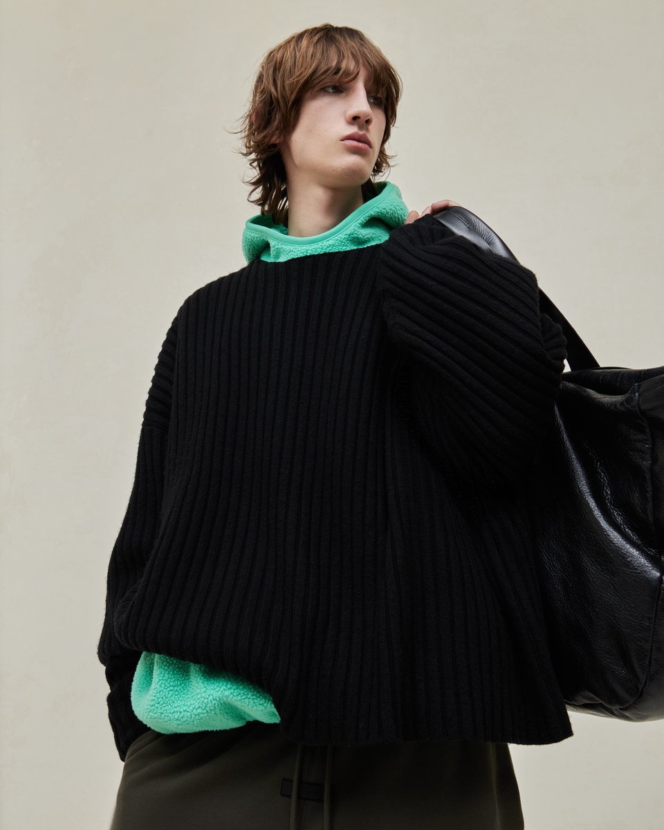 fullress's tweet photo. FEAR OF GOD ESSENTIALS 2024 SPRING (フィア オブ ゴッド エッセンシャルズ 2024年 春/スプリング)

・FEAR OF GOD 12/14発売
・SSENSE などの取り扱い 12/15 発売

https://t.co/fN5gvMSHdQ https://t.co/94ioogQeru