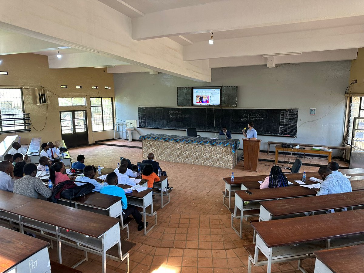 UNDP at EU (@undpeu) on Twitter photo Misinformation, disinformation and hate speech threaten peace and security.
Ahead of 20 December elections in the Dem. Rep. of Congo, <a href="/EC_UNDP_JTF/">Joint Task Force on Electoral Assistance</a> trained students at the University of Lubumbashi on iVerify, 1st #DigitalPublicGood that tackles misinformation during elections. Misinformation, disinformation and hate speech threaten peace and security.
Ahead of 20 December elections in the Dem. Rep. of Congo, <a href="/EC_UNDP_JTF/">Joint Task Force on Electoral Assistance</a> trained students at the University of Lubumbashi on iVerify, 1st #DigitalPublicGood that tackles misinformation during elections.