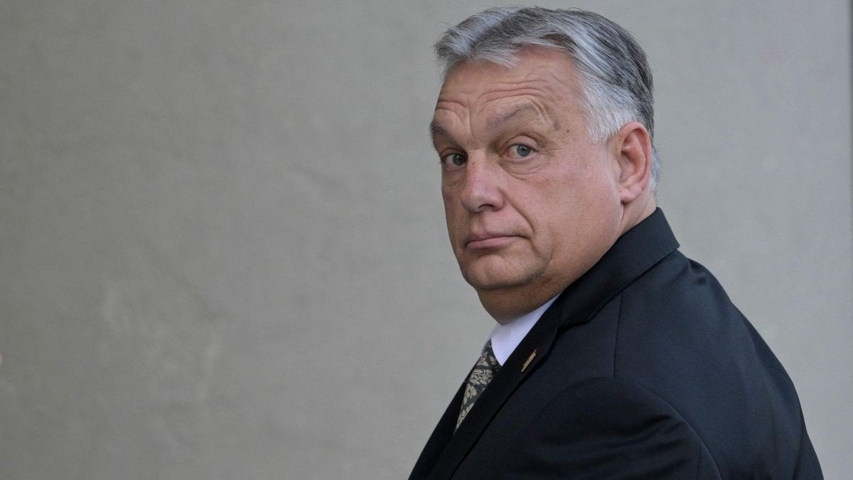 ⚡️Hungarian Prime Minister Viktor #Orban left the room when EU leaders voted in favor of starting membership talks with #Ukraine, The Guardian reported, citing eurodiplomats.