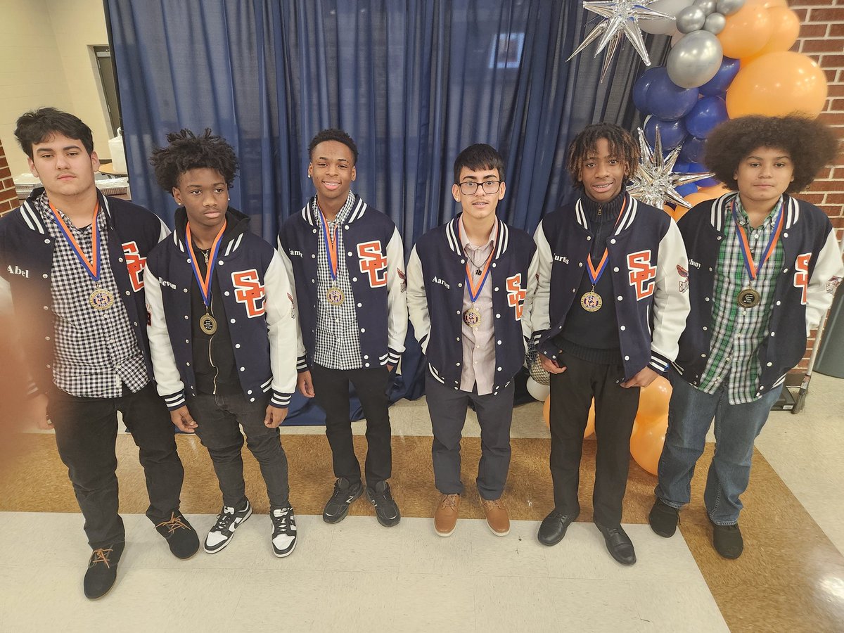 Jr Eagles wrapped up the 2023 season with a great banquet. These six young men earned their Iron Eagles Letterman jackets for playing in the program all three years. Thank you, boys, for your dedication! We are proud of you and wish you well in HS! Go Eagles!