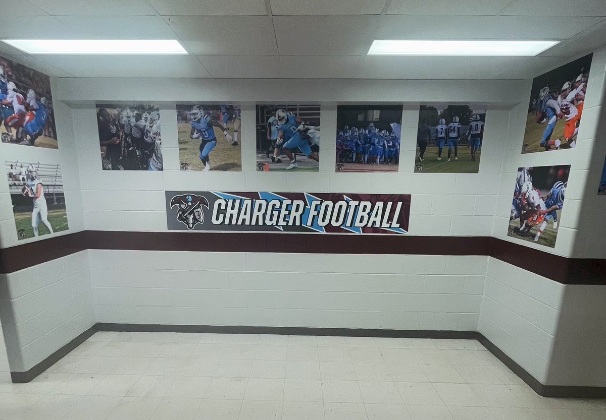 Best hallway art in JCPS @jtownhs <a href="/JCPS_AD/">JCPS ATHLETICS/ACTIVITIES</a> <a href="/MPJCPS/">Materials Production JCPS</a>