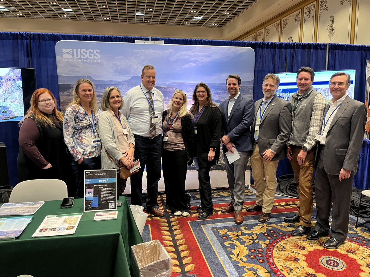 It's an exciting start to #CRWUA2023! Mike Brain, DOI Deputy Asst Sec for Water & Science (4th from R), stopped by to talk #ColoradoRiver #science. Don't miss out! Swing by Booth 11 at 10:30am & 2:45pm for a demo of—& give your thoughts on—a new USGS science collaboration portal.