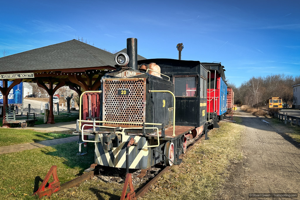 Trailspotting's tweet photo. hiking • railtrails • reviews • maps

Rockingham Portsmouth Branch Rail Trail, NH
4⭐ 28 miles • Easy difficulty
https://t.co/YK5gEUInVy

#RailsToTrails #NewHampshire #NewEngland #Railroad #Outdoors #Beautiful #Travel #ManchesterNH #Cycling @ManchParksnRec @NHStateParks https://t.co/cXfomGtmLh