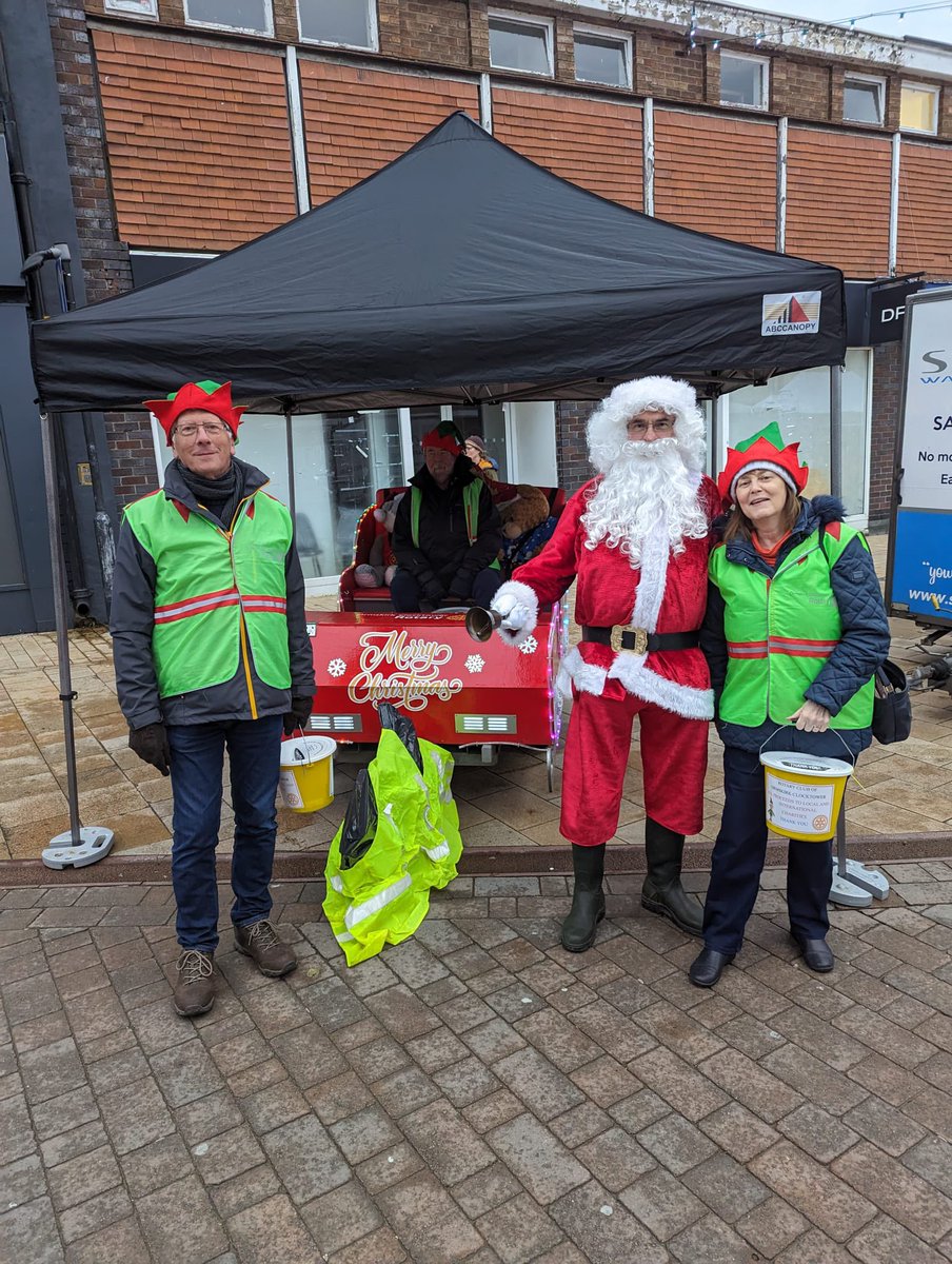 ClocktowerRc's tweet image. Ormskirk Clocktower team collecting at Ormskirk Clocktower today