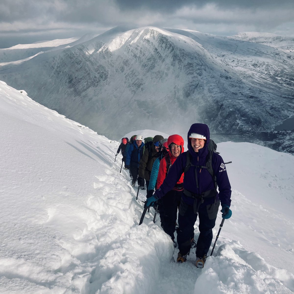 We are thrilled to see Welsh Winter Skills courses filling up fast this year - so fast that we are adding a few additional places in January and February! 

Find out more: pyb.co.uk/course/welsh-w…

#winterskills #NorthWales #Eryri #Snowdonia #crampons #iceaxe #navigation