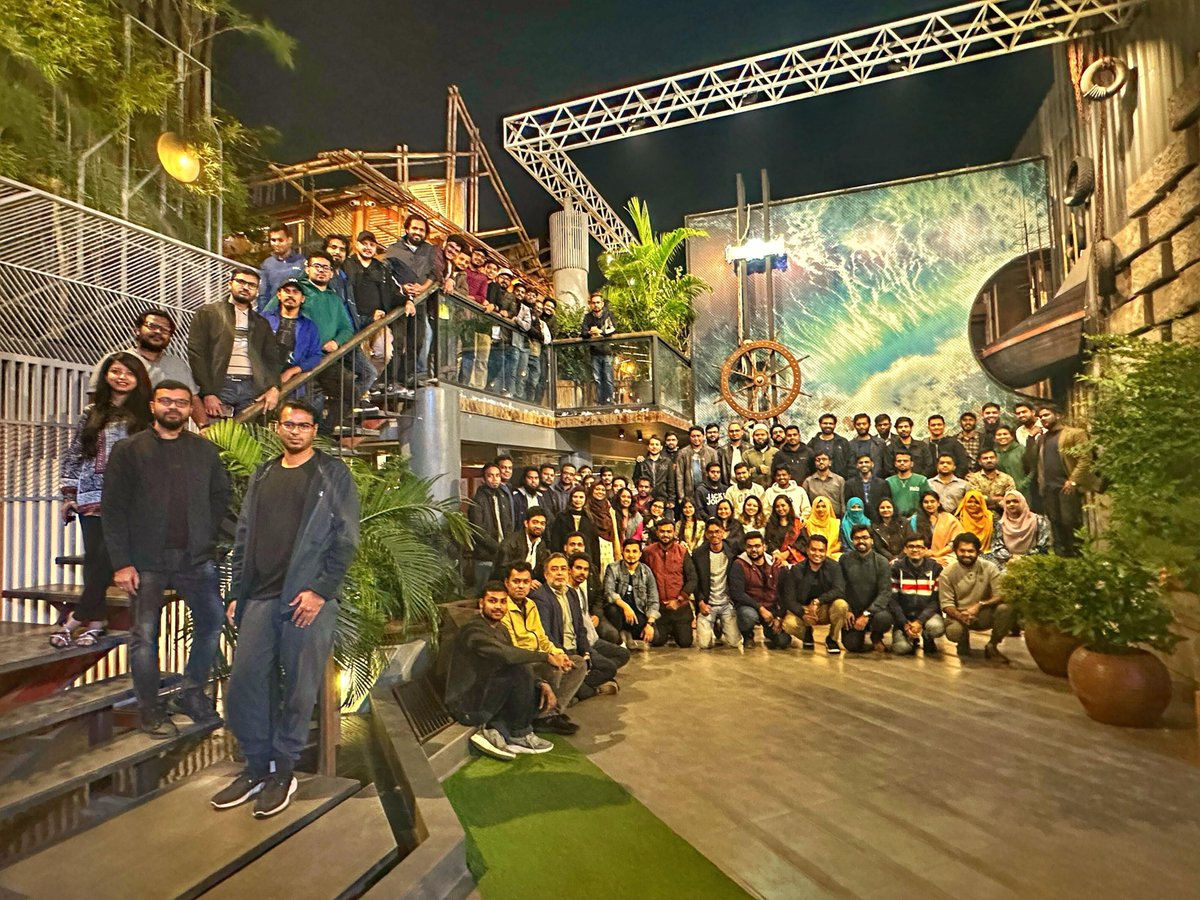 mamunwp007's tweet image. @WPDevTeam team dinner at Sky Lounge to celebrate a great month. 🎉🥳

#LifeAtWPDeveloper #TeamDinner #SkyLounge #WPDeveloper #WordPress