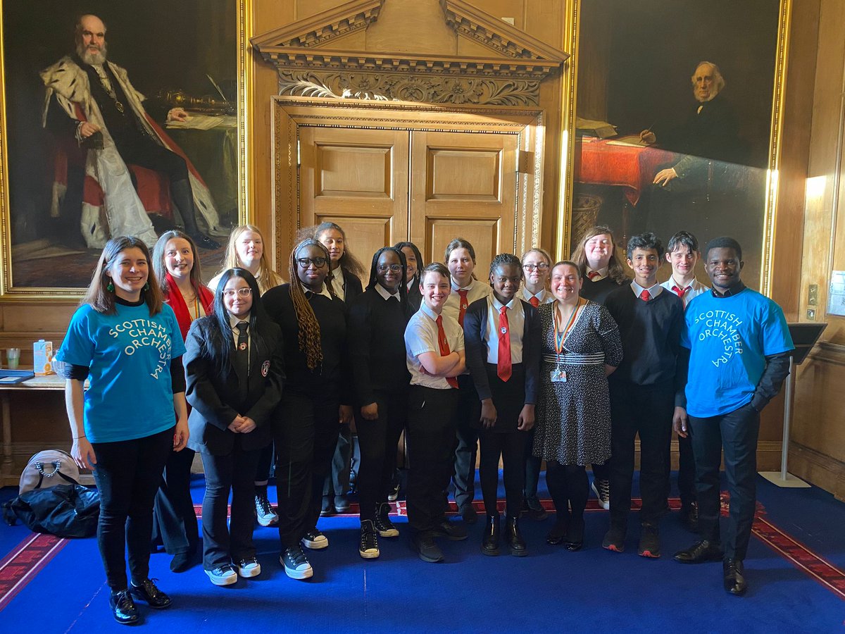 Our @CastlebraeCCC singers at this mornings @Edinburgh_CC council meeting. Chamber was on their feet and we were in tears bursting with pride. What a moment!! #ThisIsMusic #CoreMemories