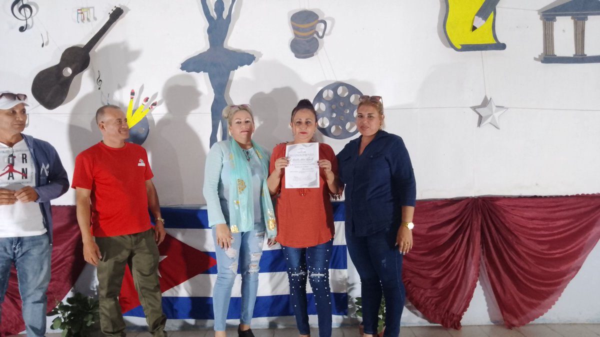 PCacocum's tweet photo. Emotivo acto por el día del trabajador de la cultura se desarrolló en esta mañana donde se reconocieron a trabajandores destacados del sector. Muchas felicidades a todos 🎂🎂🎂.
#EstaEsLaRevolución #Cacocum https://t.co/e2nyiGwAXf