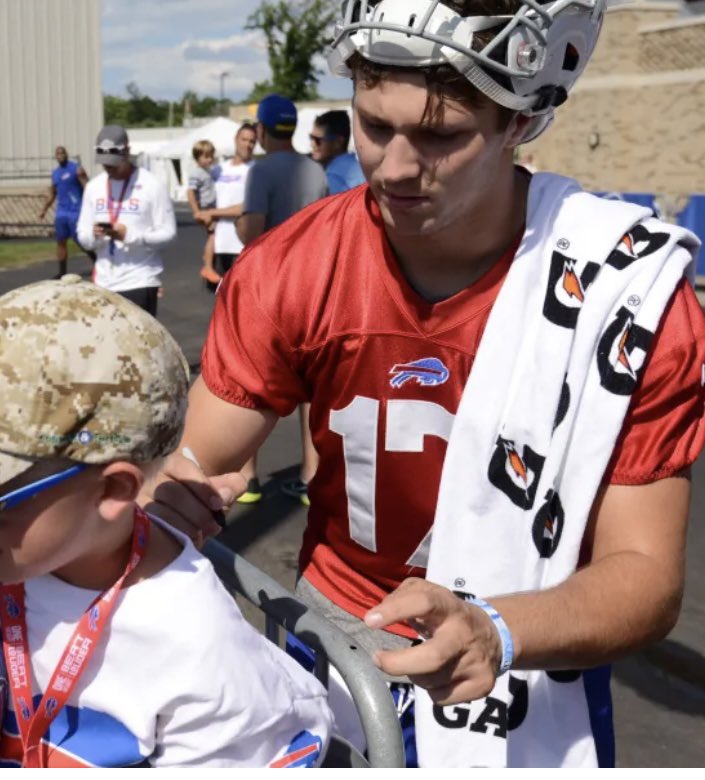 Please retweet as we are wishing and praying on a star that we can combine these two photos into one on 12/31/23 that my miracle son Troy gets to meet his favorite @BuffaloBills player @JoshAllenQB. @MTtroystrong @BuffaloFAMbase @bvigen @stefondiggs @NFL