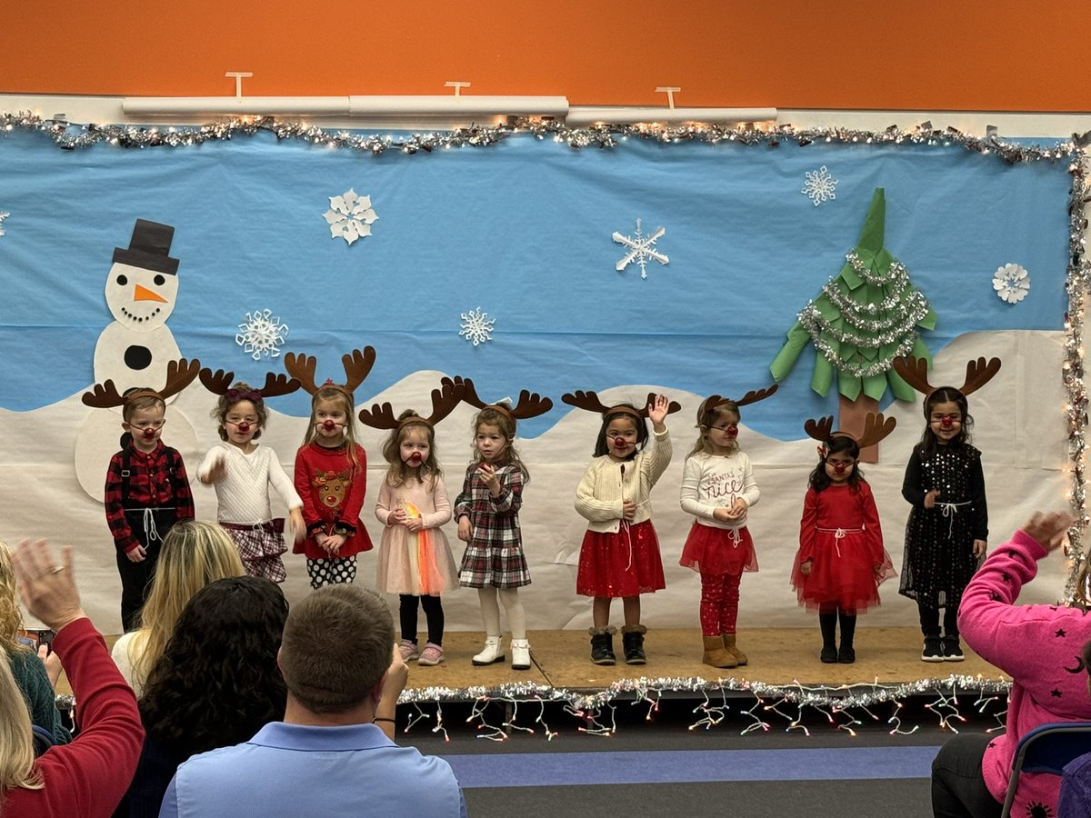 Lake Zurich High School’s Little Bears Preschool Holiday Show was a must see show!!!  Can’t wait to see the amazing things they will do at LZHS in nine short years!!