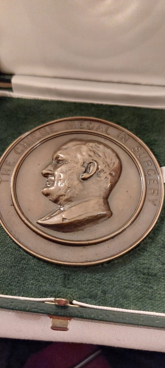 Congratulations to our current CT1 Tom Drake awarded the Chiene Medal for his work investigating how specific mutations in DNA lead to liver cancer. Prof John Chiene was president of @RCSEd 1897-99 & influential @EdinUniMedicine Prof Surgery. A great role model for @Tom_Drake1!