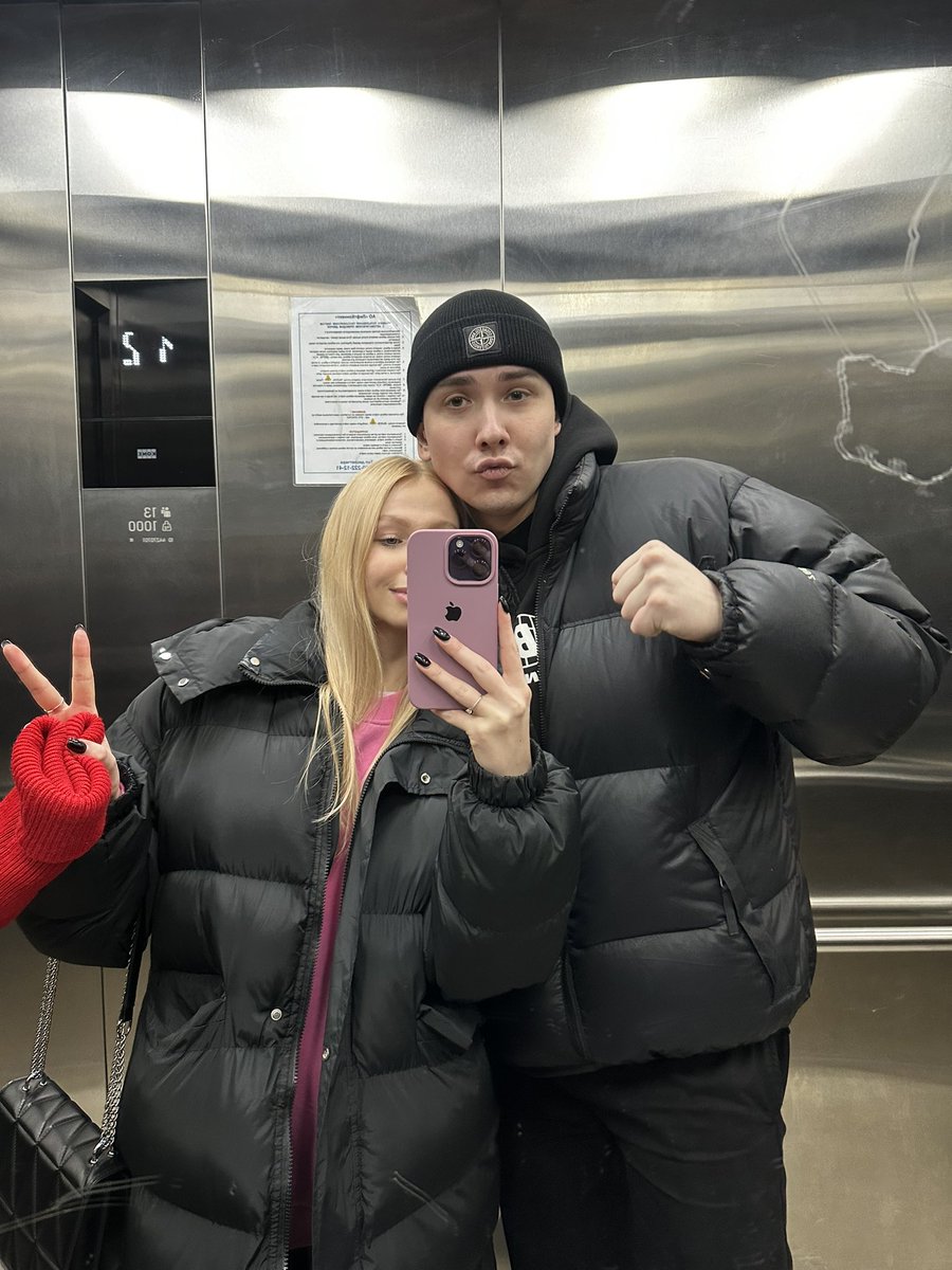 Обожаю такие спонтанные походы в кино, среди недели🎬