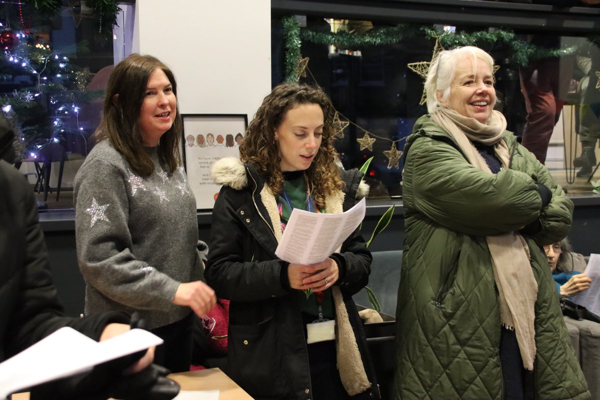 OasisAcademies's tweet photo. We continued to spread our holiday cheer at our Hub in Waterloo! ๐ถโ๏ธ Sang carols with the incredible talent of local musicians, making our day even merrier! #TeamSpirit #OasisCommunityLearning @JillboRowe @MichelleBriers ๐ https://t.co/CiULrFj9iw