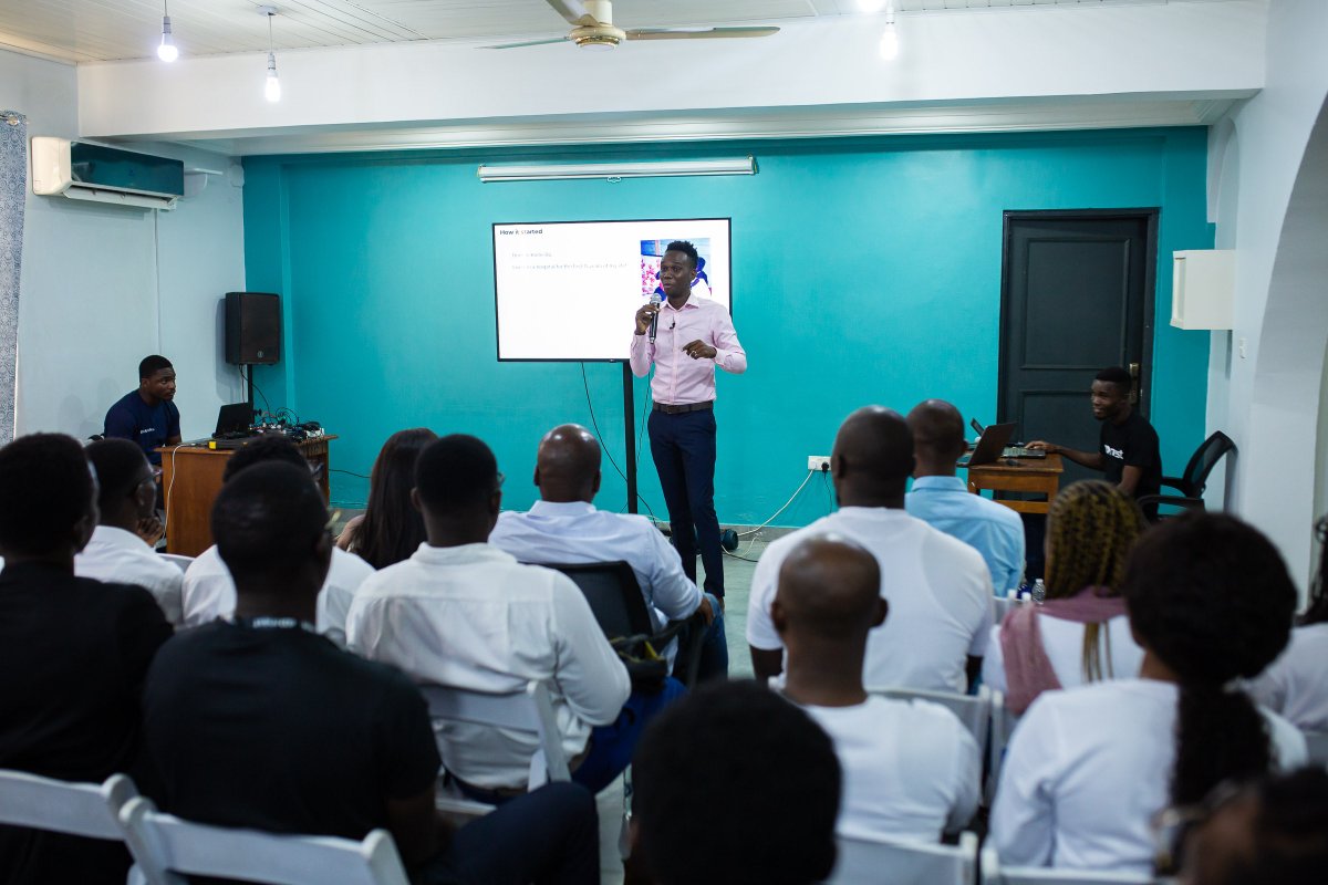MESTAfrica's tweet image. The MEST Class of 2024 today kicked off their first Capstone Pitches and got to experience the legendary Guest Lecture Weekend.

#MESTClassOf2024 #MESTGuestLecture