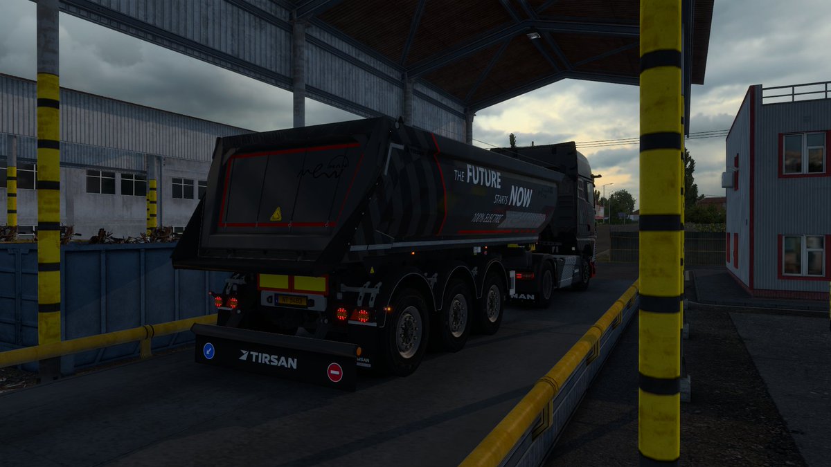 Blood4You's tweet photo. Hey there,  I updated the MAN TG3 TGX paintjob with two skins for Tirsan Trailers:  
- Tirsan SRI Reefer
- Tirsan SKS Tipper
#ETS2 #EuroTruckSimulator2 
#BestCommunityEver #MANTG3TGX #Tirsan https://t.co/MbCKEt8UV4