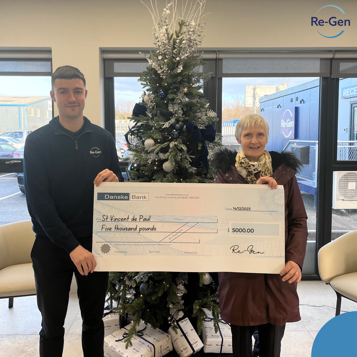 St Vincent de Paul🎄✨

Jamie Lynch presented a cheque of £5000 to Rosemary Cunningham (Area President for Newry and Mourne SVP).

#recycling #wastemanagement #innovation #mixeddryrecycling #wastetoenergy #regenwaste #ourfutureiscleaner #charity #donation #stvincentdepaul