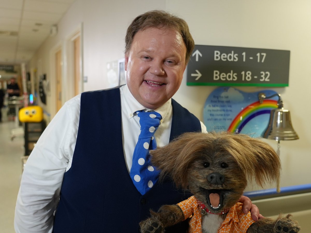 We are thrilled to announce that <a href="/RMCHosp/">RMCHosp</a> will be featured on CBeebies ‘Bedtime Stories’ on Christmas Day! 🎄❄️

Children and young people were so excited to meet Justin Fletcher and Dodge; everyone had such a fantastic time! 🐶❤️

Watch CBeebies on Christmas Day at 18:50! 📷❄️