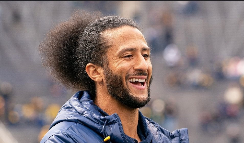 In the past, #ColinKaepernick has taken shots at former president #DonaldTrump and the #UnitedStates military 

I think Colin Kaepernick is undeniably uneducated

Do you 
Agree 👍 or Disagree  👎
