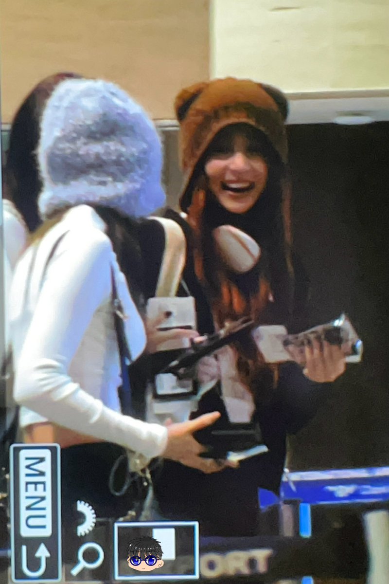 Sserafimers's tweet photo. Looks like LE SSERAFIM is going back to South Korea Tonight 😇 Safe Flight Girls ✈️ https://t.co/KylpLsvl6E