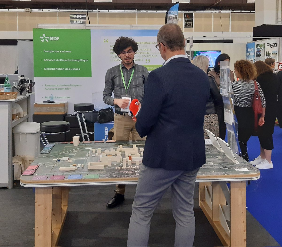 Toutes les équipes du groupe EDF en Bourgogne-Franche-Comté aux côtés de <a href="/dalkia/">Dalkia</a> vous donnent rdv au salon des maires de la Côte d'Or, Stand 97 pour échanger autour de nos offres de decarbonation autour de la maquette Response.