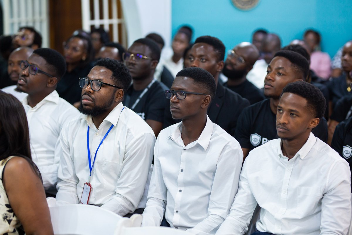 MESTAfrica's tweet image. Inspiring words from Gifty Boahene, CEO of FAIRGREEN LIMITED: In the realm of entrepreneurship, perseverance conquers. Embrace focus, commitment, and hard work, despite the challenges!

#MESTClassOf2024 #MESTGuestLecture