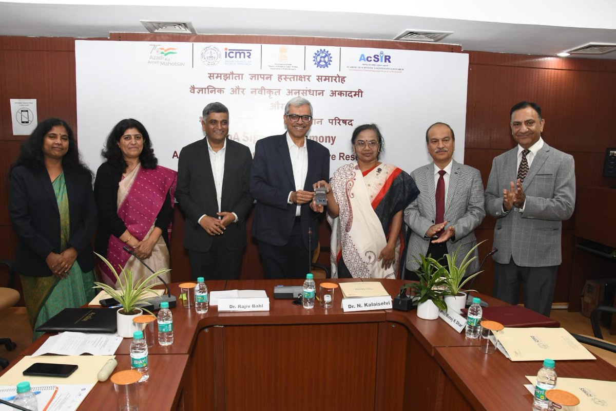 ICMR has entered into a strategic partnership with AcSIR to establish a Faculty of Medical Research. This collaborative initiative is poised to redefine the landscape of cutting-edge medical exploration, fostering academic synergy and innovation. <a href="/MoHFW_INDIA/">Ministry of Health</a> <a href="/AcSIR_India/">AcSIR</a>