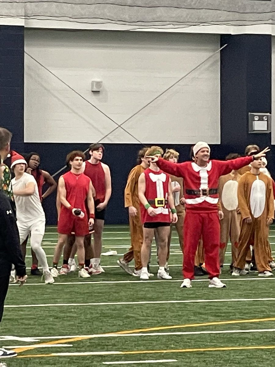 Varsity & JV in the holiday spirit with Reindeer games! 🎄 #walnutgrovewildcats #wghs #wghsfootball #gocats #wildcatnation #walnutgrovefootball #prospertx #prosperisd #letsgocats #highschoolfootball #fridaynightlights #wally #thestandard #hunt