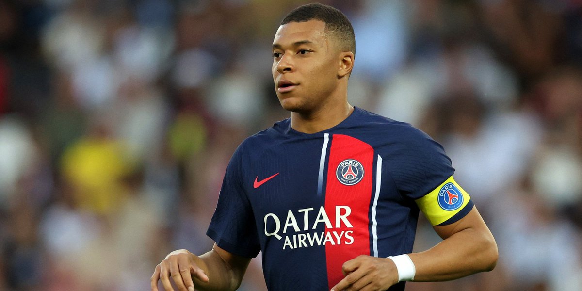 INFO LJDR - KYLIAN MBAPPÉ 🇫🇷 📌 Si Mbappé veut jouer au Real Madrid, il devra faire un véritable pas vers le club espagnol. 📌 En marge des dernières rumeurs concernant un intérêt, voire une potentielle offre en janvier 2024, du club espagnol au Français, la direction sait…