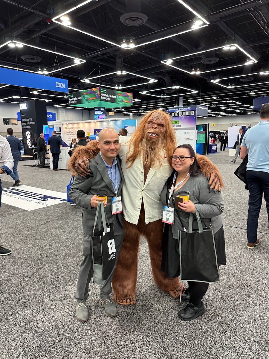 Best photo evidence that Sasquatch exists! #DoDIIS23 @DefenseIntel @oregoncc