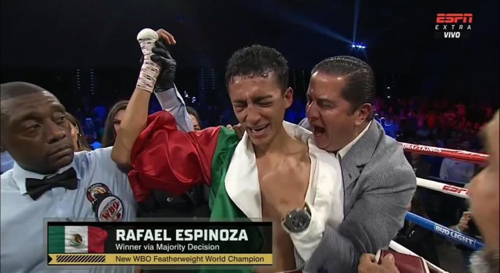 México! Tenemos nuevo campeón del mundo ! Que pelea!!! Grande Divino!!! 🇲🇽🥊 #SomosZanfer