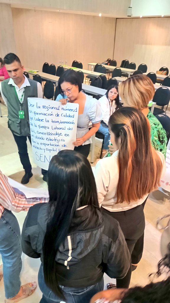 lionelespitia's tweet photo. Hoy estuve con más de 60 empresas en el Encuentro Empresarial organizado por el @SenaAtlantico, invitado para compartir desde @innovalabBC cómo gestionar el crecimiento organizacional a partir de la productividad y el talento.

#Strategy #Leadership #Purpose #Business #OKRs https://t.co/tm0BzCWJVK