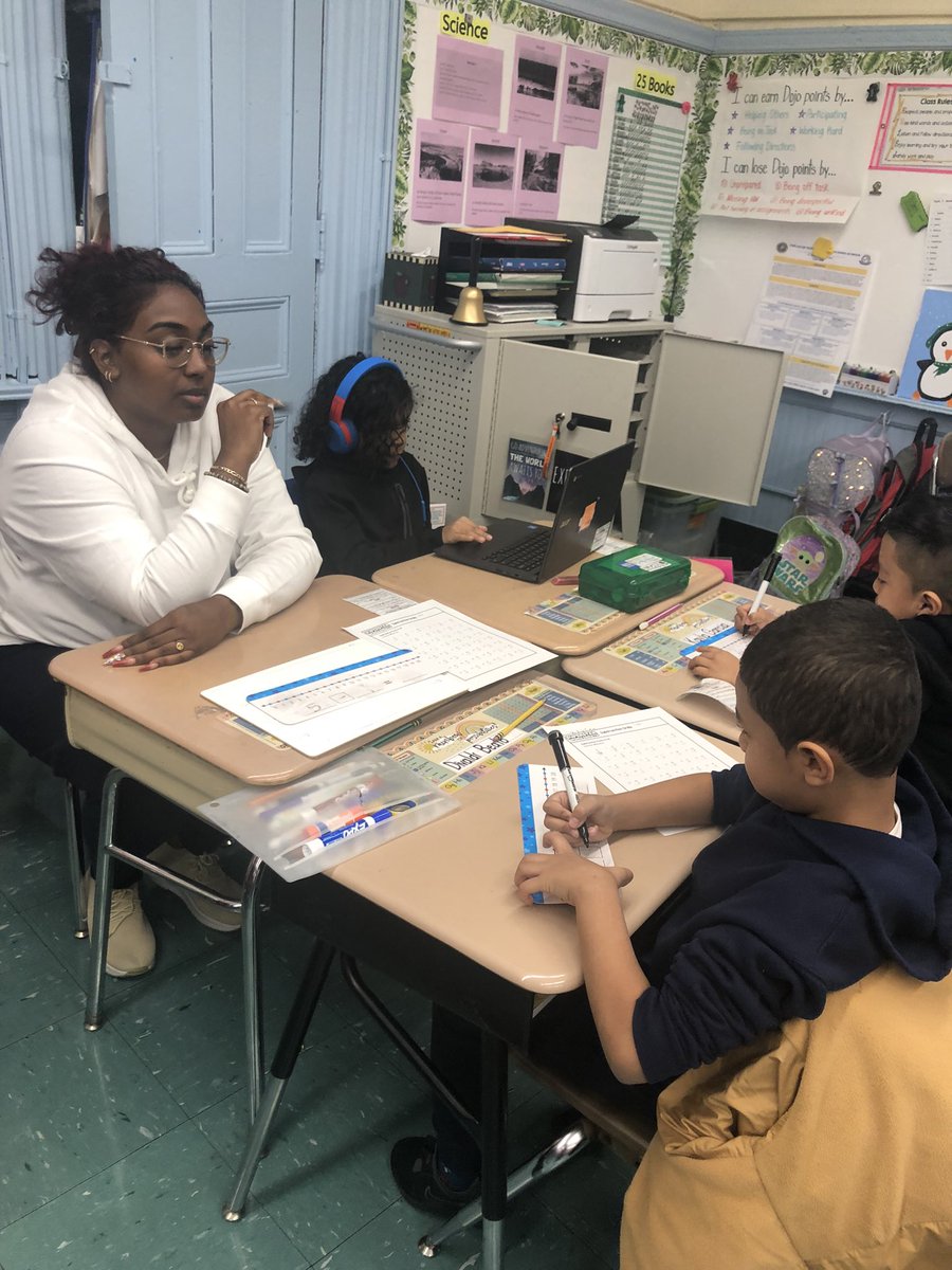 2ndGradeJKO's tweet image. Students practiced subtraction with regrouping in small groups this morning. @PS66JKO #welovemath #SmallGroupInstruction