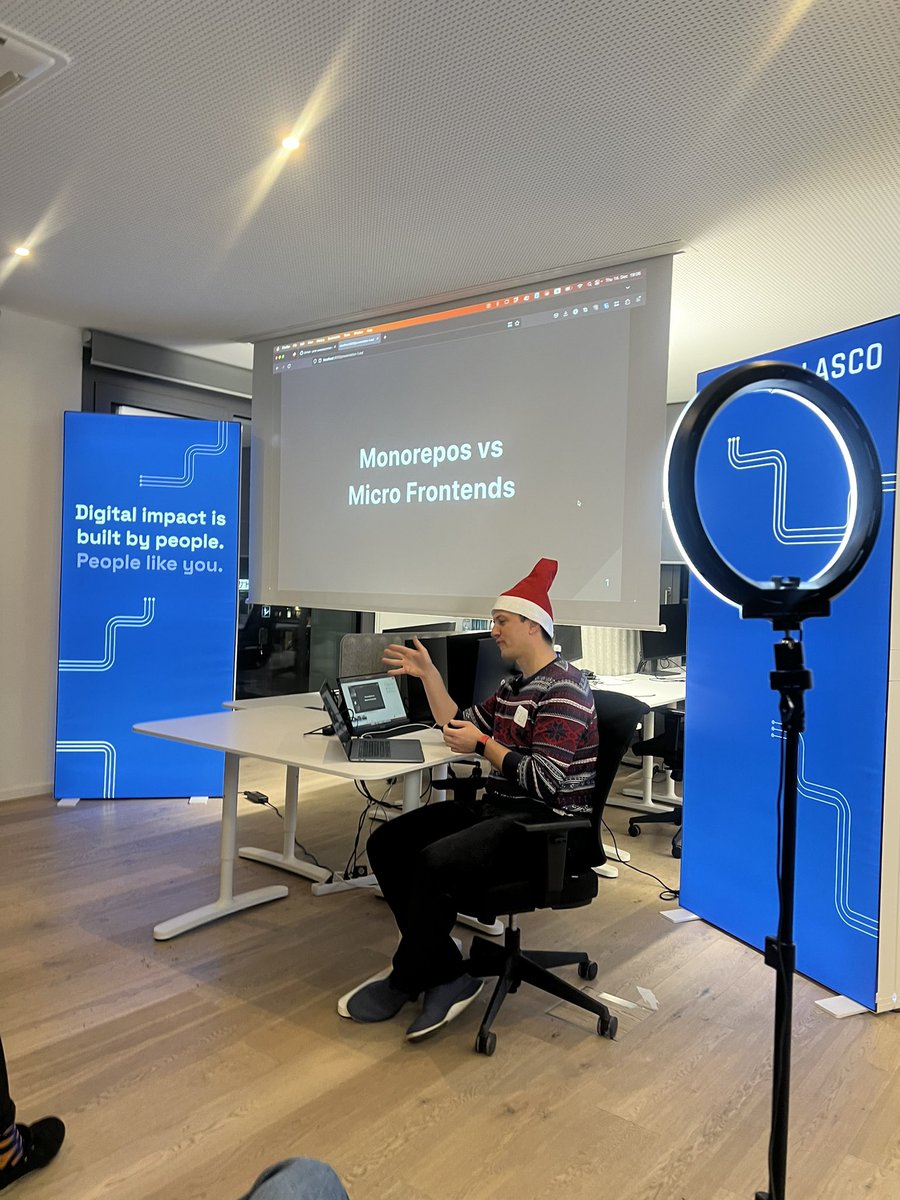 tech_alasco's tweet image. Couldn’t make it to today’s Micro frontends #meetup Christmas edition with @munichjs made by @FlorianRappl ? No worries, here is the stream: youtube.com/live/FkomOOzb3…
