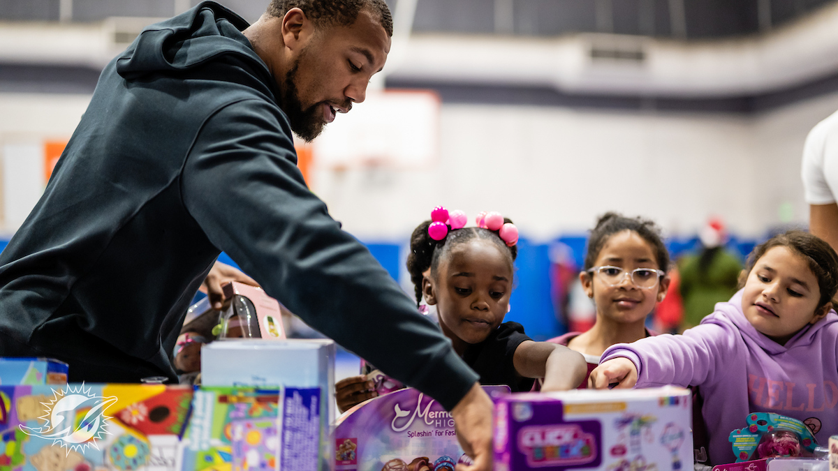 Miami Dolphins Foundation & Community Relations tweet media