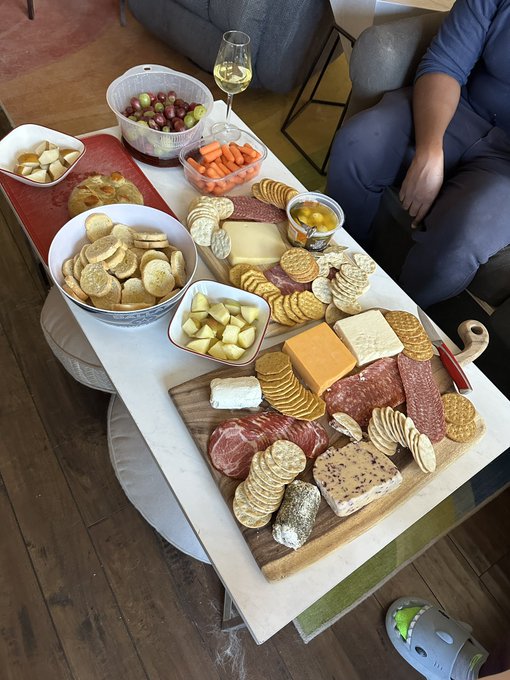 Movie days with @CassCummingsxxx @missjanejudge &amp; @RickyxxxRails are next level 😆😆 https://t.co/PsUL<a class="tags" href="/tag/casscummingsxxx">@casscummingsxxx</a><a class="tags" href="/tag/missjanejudge">@missjanejudge</a><a href="/tag/mvsales"class="tags"><span>#mvsales</span></a>