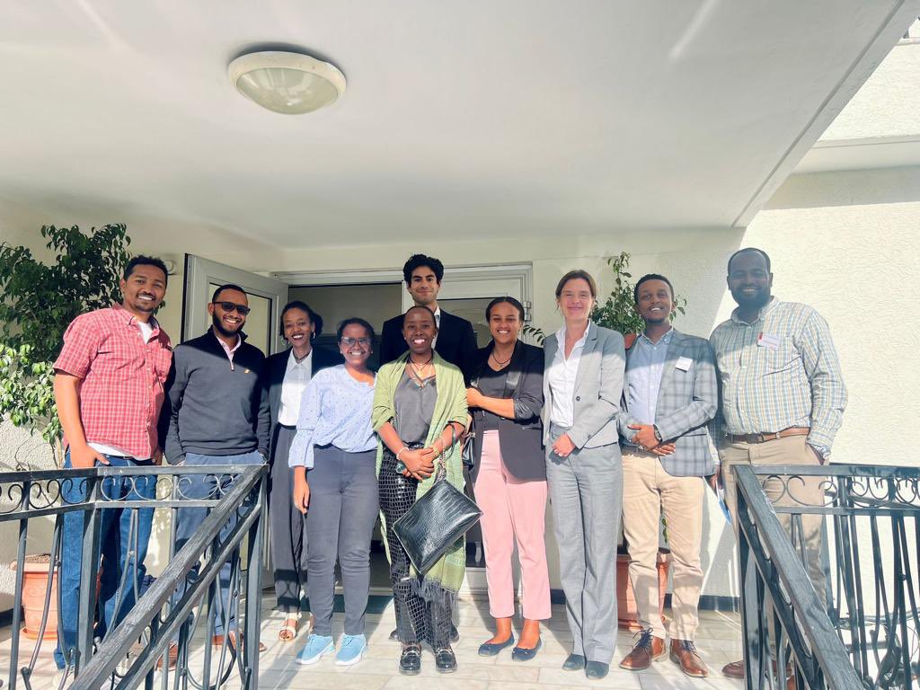 Sune Krogstrup 🇩🇰 (@dkambinaddis) on Twitter photo What a pleasure to get a debrief #COP28 w/ the Ethiopian and Danish youth delegates 👏🇪🇹 Incredible young entrepreneurs, activists and organizers who work tirelessly for climate justice 🌱 <a href="/danskungdom/">DUF - Dansk Ungdoms Fællesråd</a> @DKyouthdelegate
🇩🇰 proudly does development with, by & for young people 📣 What a pleasure to get a debrief #COP28 w/ the Ethiopian and Danish youth delegates 👏🇪🇹 Incredible young entrepreneurs, activists and organizers who work tirelessly for climate justice 🌱 <a href="/danskungdom/">DUF - Dansk Ungdoms Fællesråd</a> @DKyouthdelegate
🇩🇰 proudly does development with, by & for young people 📣