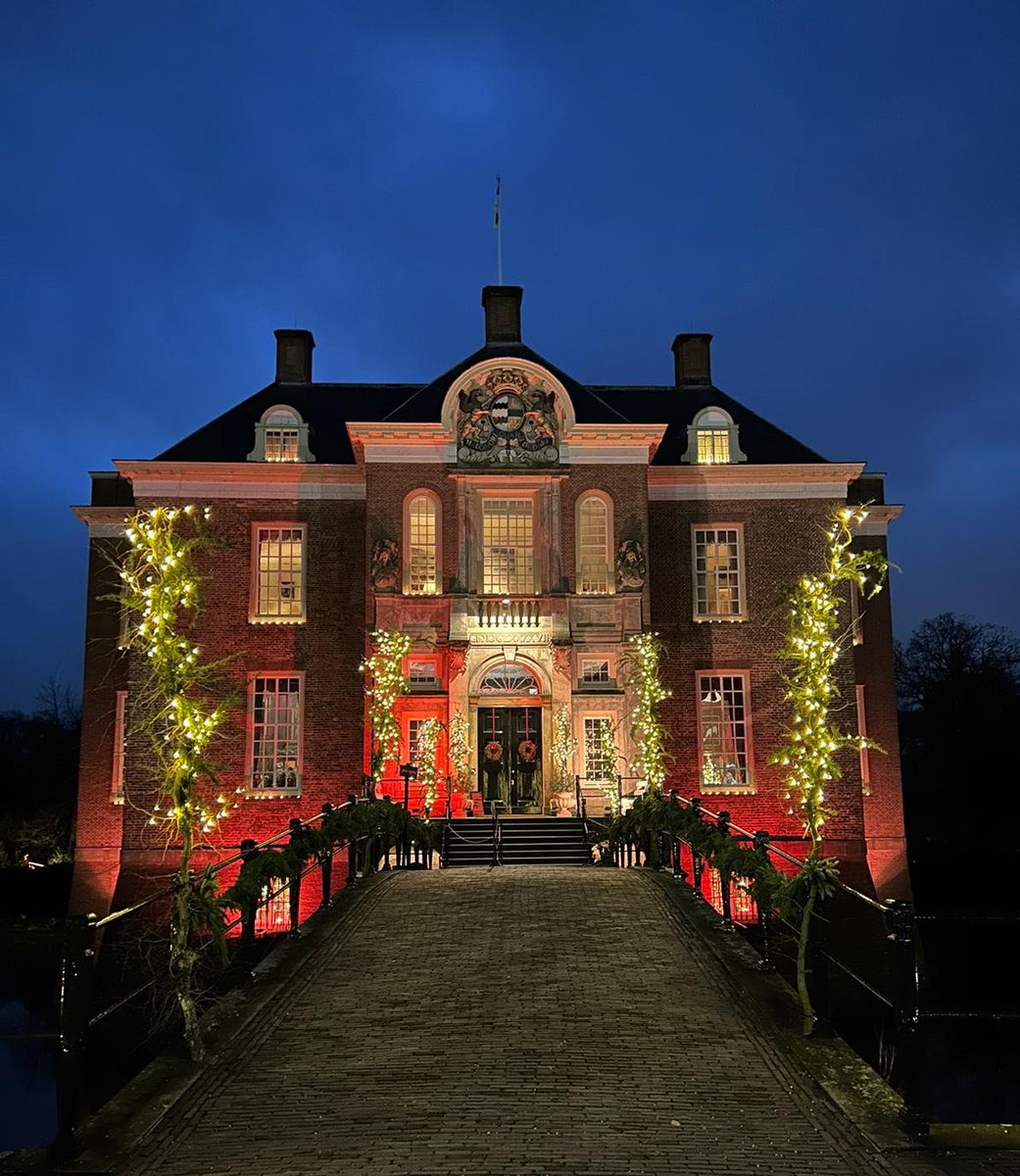 Een beeld zegt meer dan 1.000 woorden. Het is hier zo mooi! #kerstopmiddachten #kerstmarkt #kasteel #landgoed #rheden #kerstfair