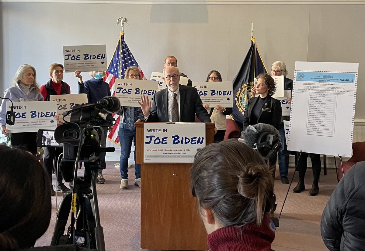 .⁦<a href="/SenDavidWatters/">Senator David Watters</a>⁩ and ⁦@AngelaBrennanNH⁩ spreading the word about why it’s so important to #writeinbiden and how easy it is to do #nhpolitics
