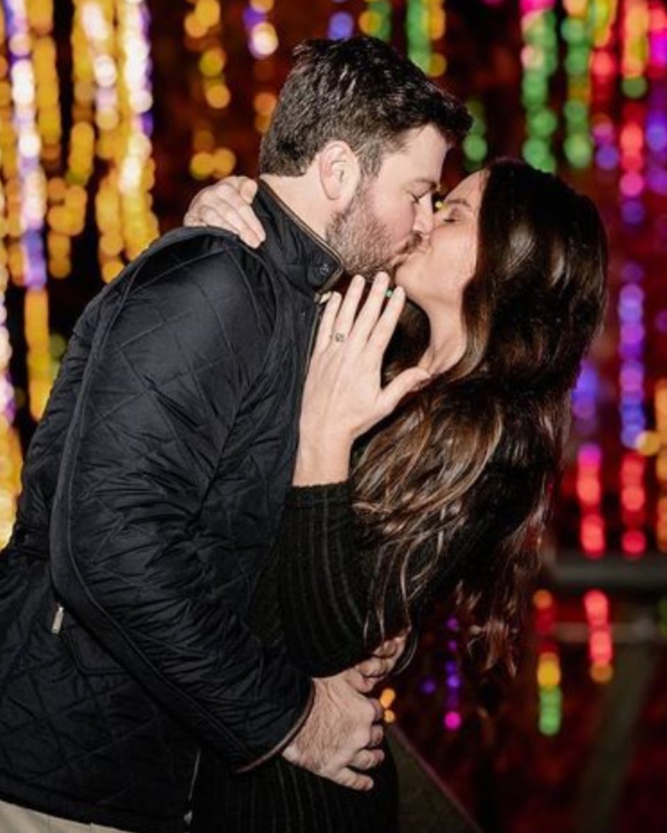 💍 Magical moments are made beneath the starry lights of Nature's Wonders. Tag us when your wish comes true! Congrats to ansleighhuey34 📸 brittanyriveraphotos