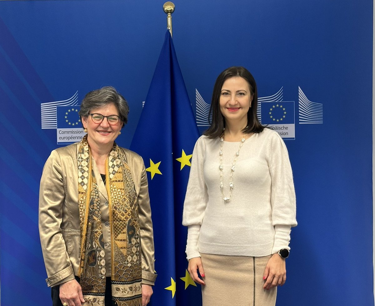 Excellent exchange with <a href="/Ili_Ivanova/">Iliana Ivanova</a> on <a href="/EurHeritageHub/">European Heritage Hub</a>, #EuropeanHeritageAwards, #7MostEndangered, culture-based climate action following #COP28 &amp; the vital role of cities &amp; regions.
We are grateful for EU Cssr's strong support for mainstreaming heritage across EU policies.